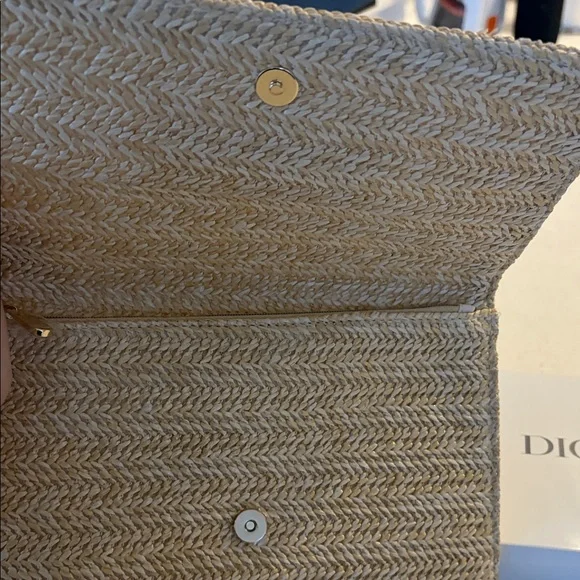 Dior Natural Woven Clutch new - Picture 2 of 4